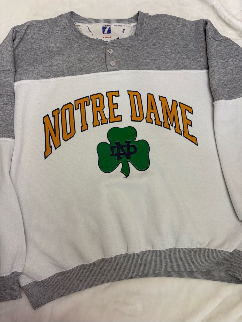 Vintage 90s Logo 7 Notre Dame Fighting Irish Henley Sweatshirt made in USA Large - Picture 3 of 15
